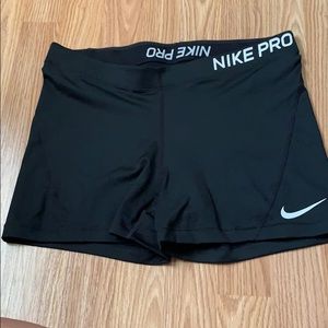 Black Nike Pro size L
